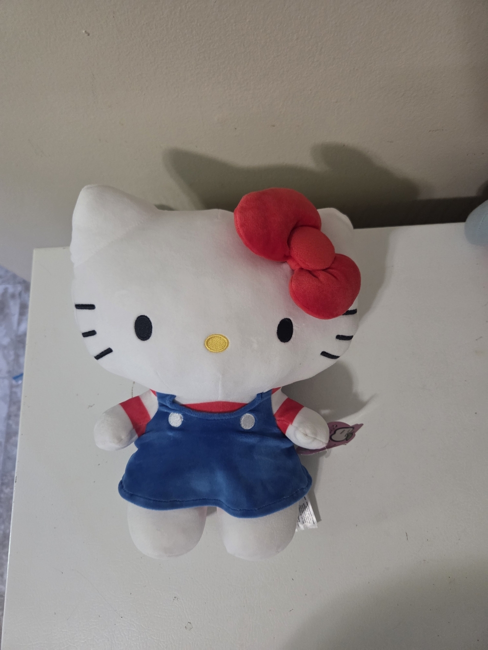 0Sanrio Hello Kitty Plush Toy 12in NWT.